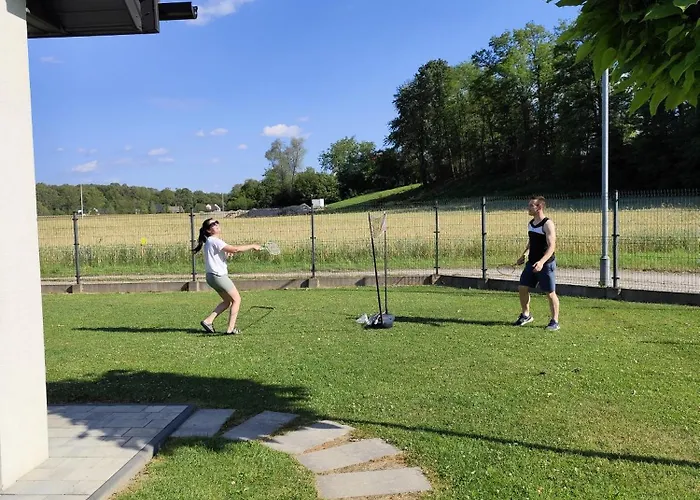 Pod Skarpa 27 別荘 ザトル