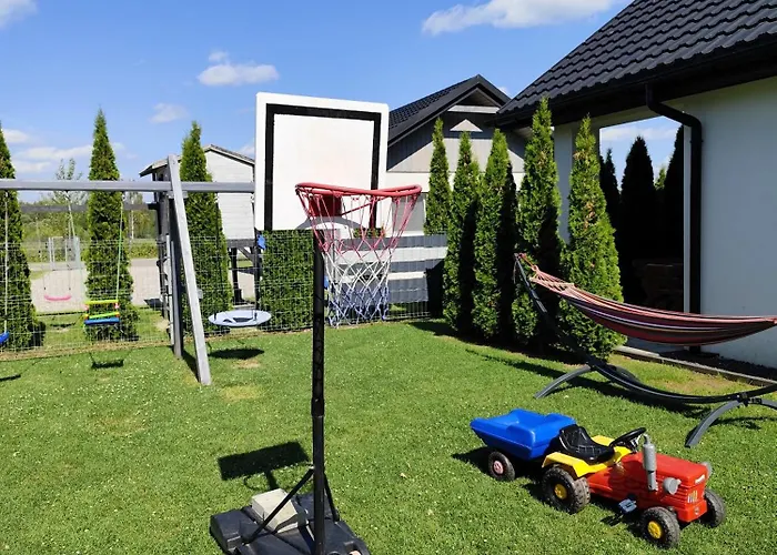 Pod Skarpa 27 別荘 *